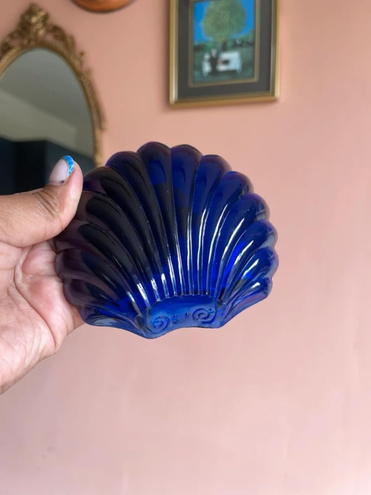 Vintage cobalt blue glass shell dish trinkets dish