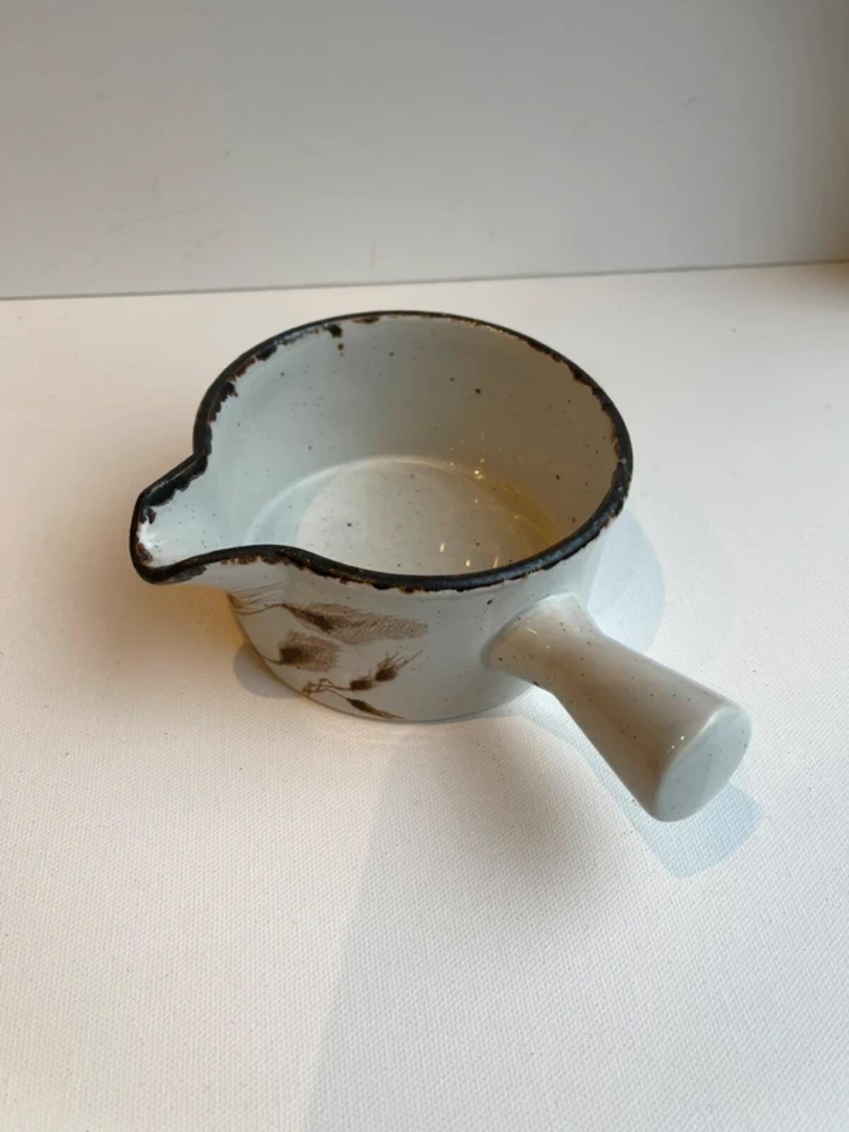 Midwinter Stonehenge Wild Oats sauce boat / gravy boat