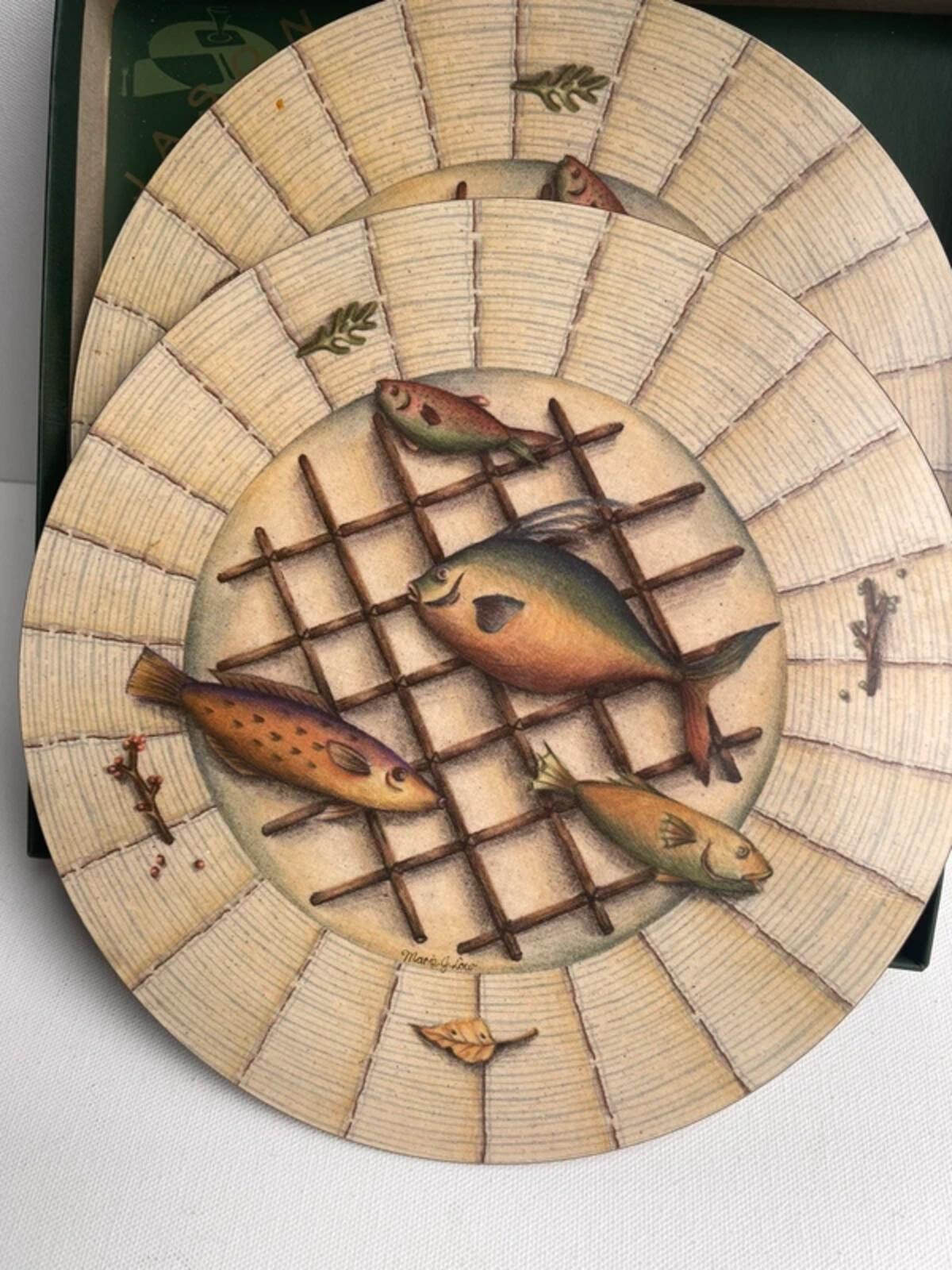 Vintage set of 5 illustrated fish and lattice placemats