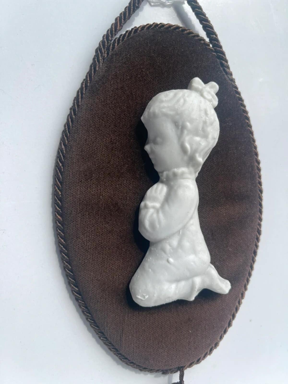 Vintage Oval brown Wall Trestle With Capodimonte Porcelain Plaque praying Child