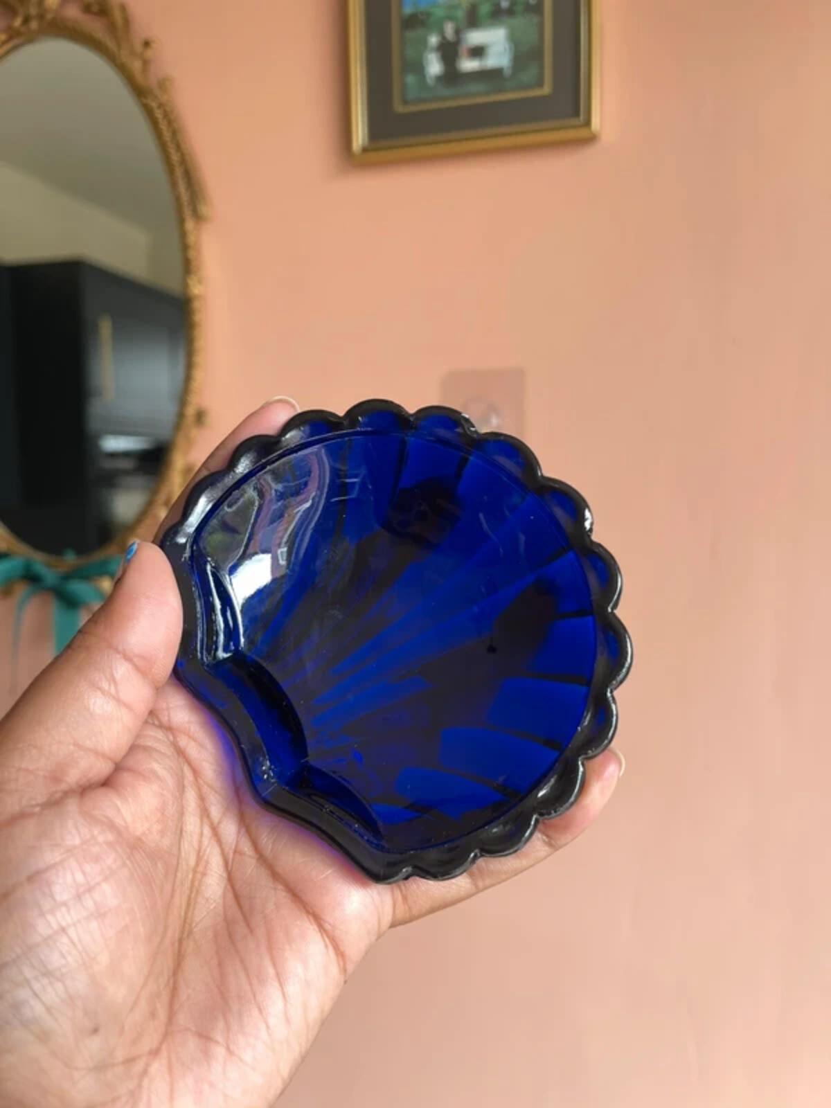 Vintage cobalt blue glass shell dish trinkets dish