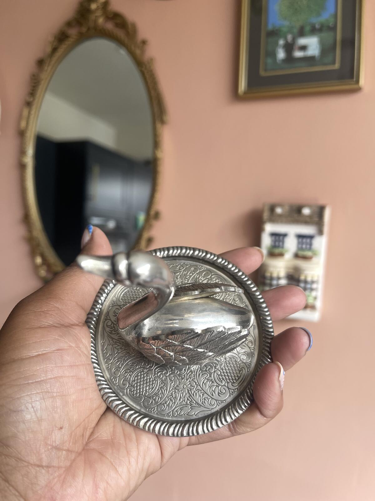 Vintage Swan Ring Holder EP zinc Alloy Silver plated Trinket dish