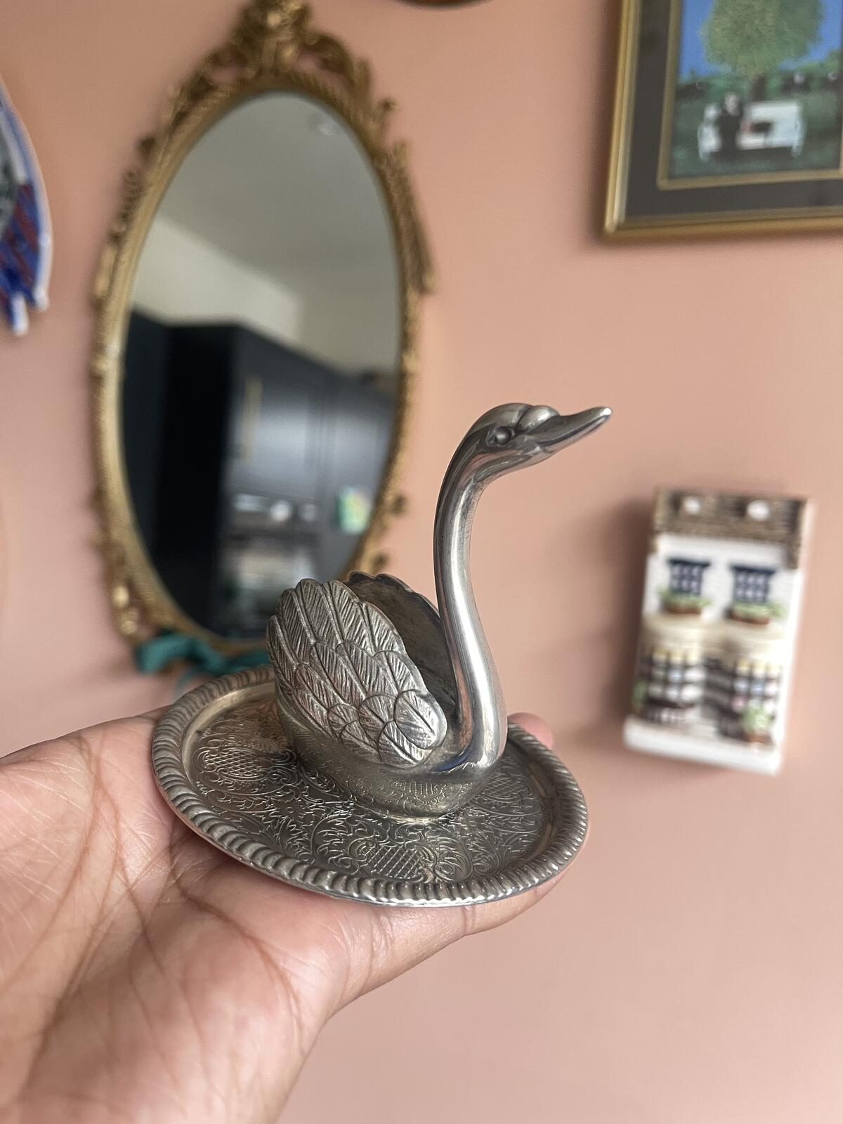 Vintage Swan Ring Holder EP zinc Alloy Silver plated Trinket dish