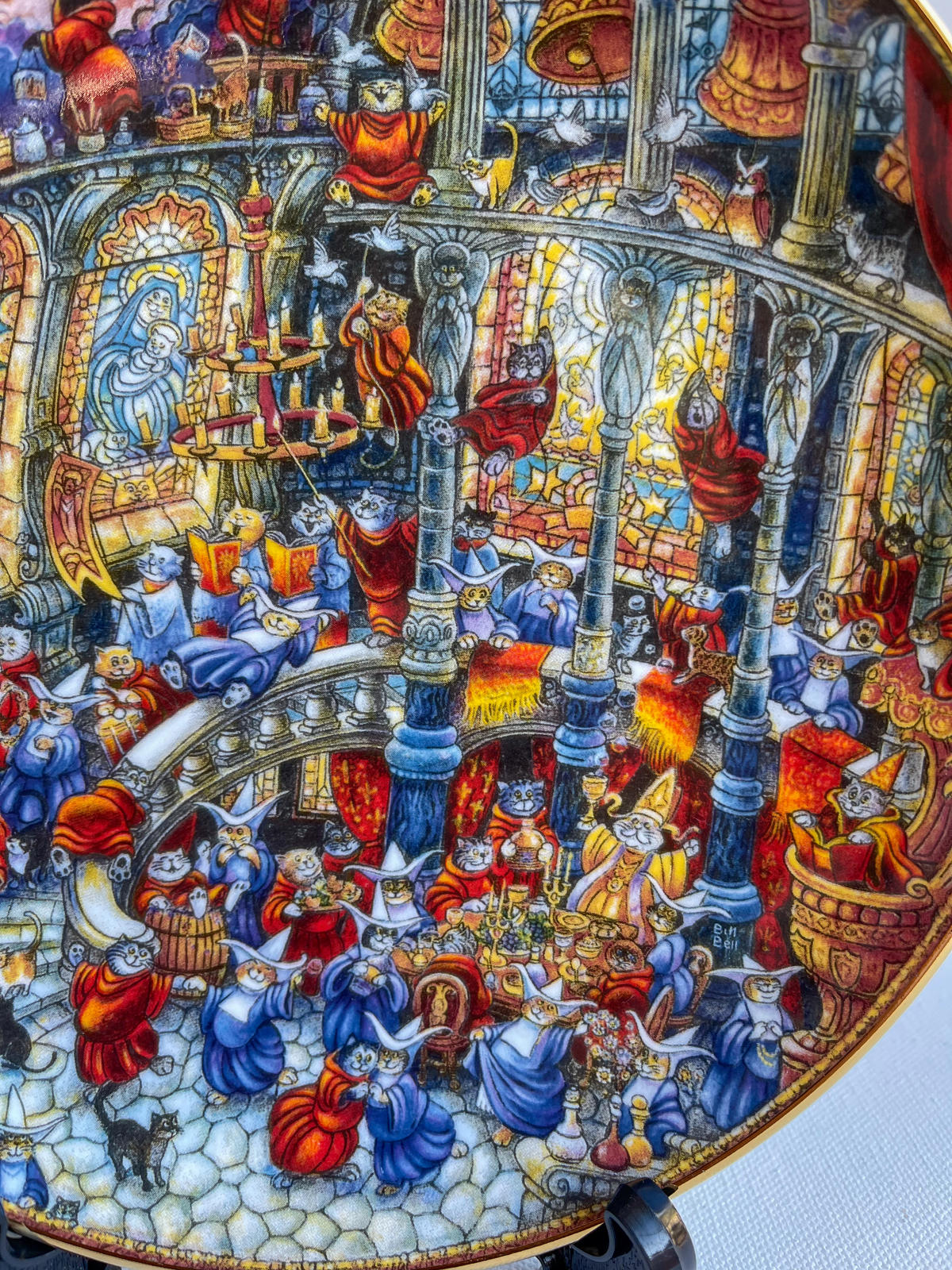Royal Doulton whimsical Holy Cats Vintage Bill Bell Collector Plate christmas