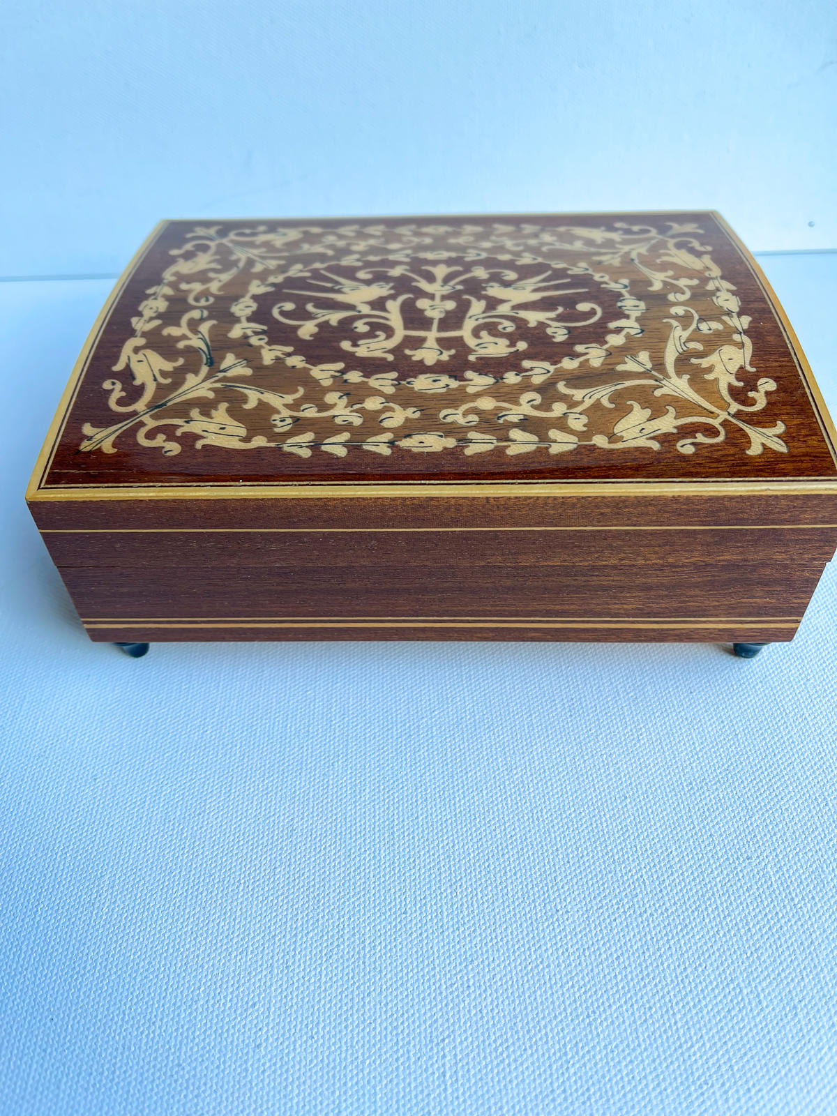 Vintage Reuge Italian Inlaid Wood Music Box Isola di Capri Tunr Marquetry Box