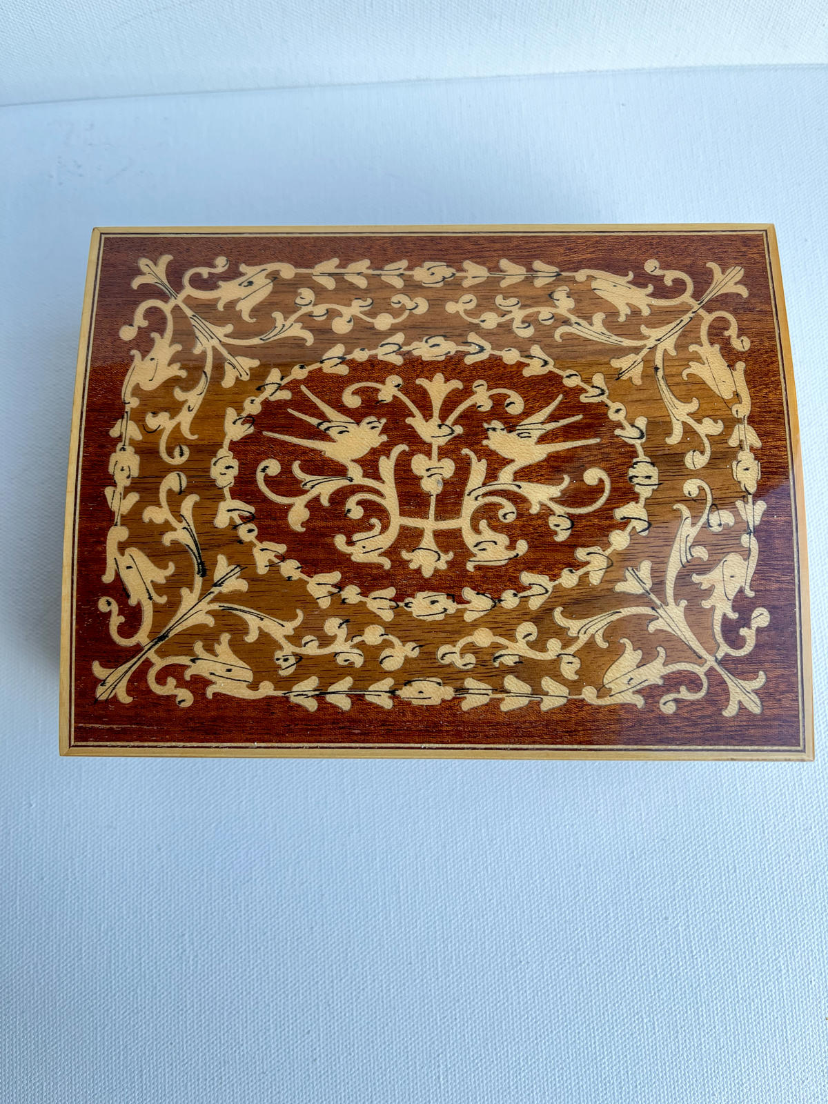 Vintage Reuge Italian Inlaid Wood Music Box Isola di Capri Tunr Marquetry Box