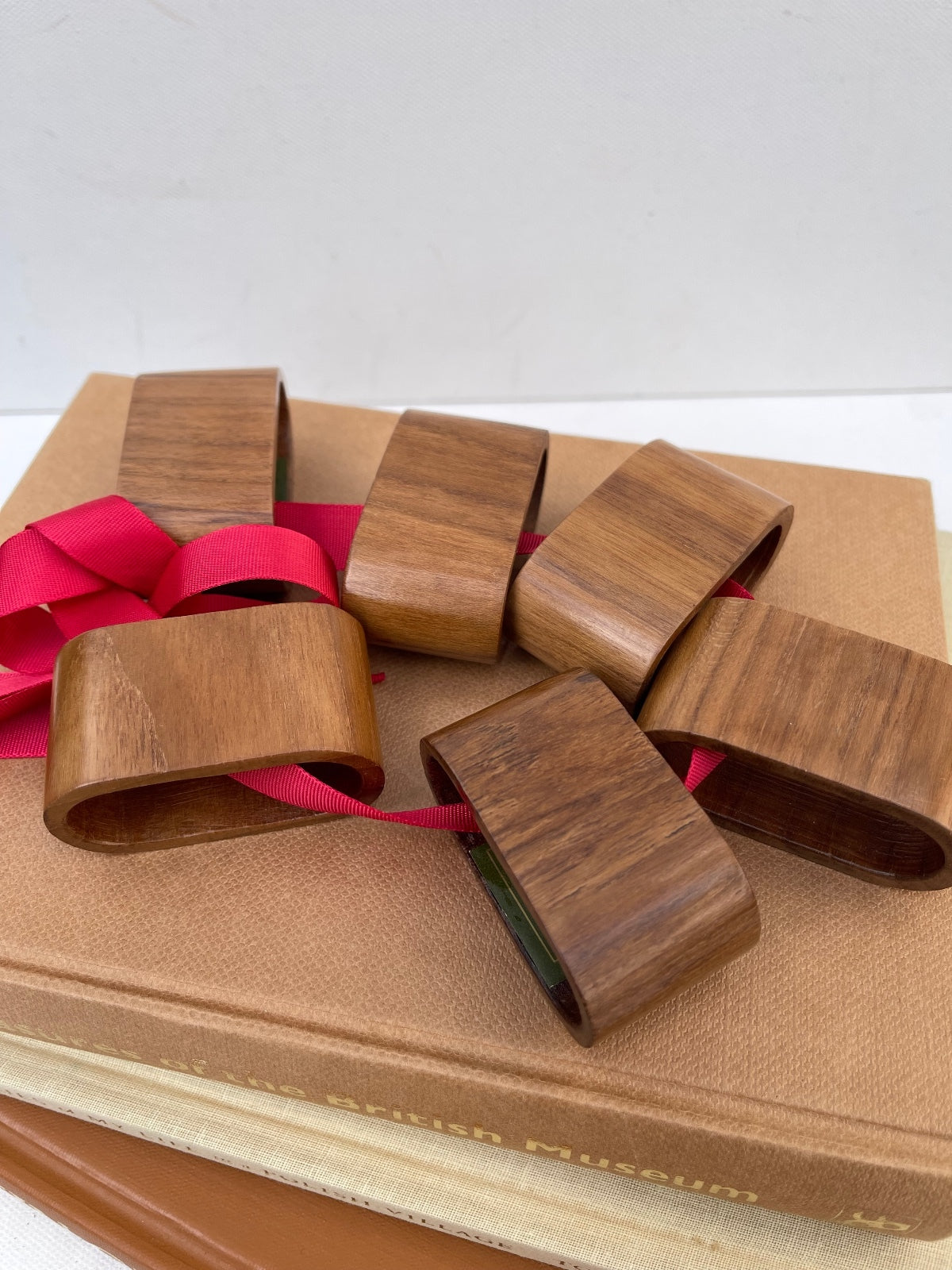 Vintage Teak Napkin Rings (Set of 6) – Mid Century Modern Scandi Dining