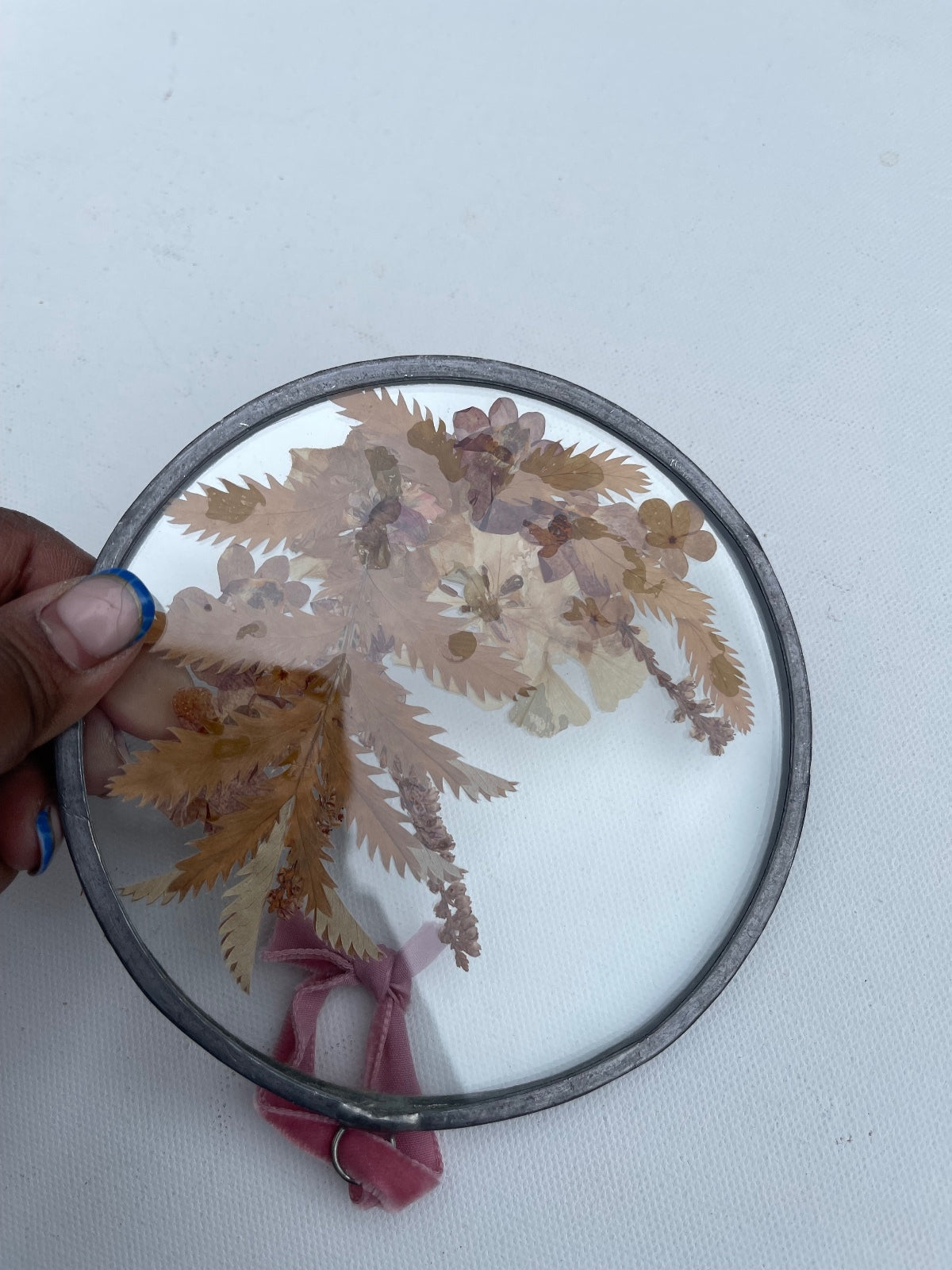 Vintage Pressed Flower Frame: Glass Sun Catcher with pink Ribbon