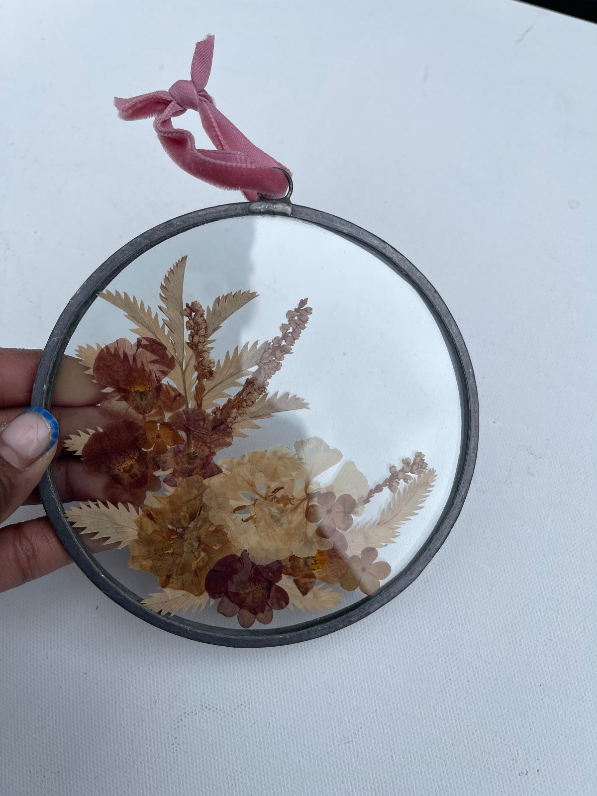 Vintage Pressed Flower Frame: Glass Sun Catcher with pink Ribbon